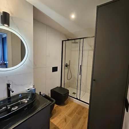 Apartment Merulanasuite Saint John Rome